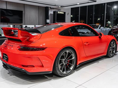 Used 2018 Porsche 911 GT3 image 48