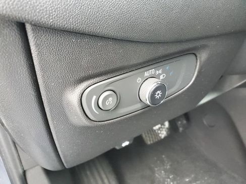 Certified 2022 Chevrolet Equinox RS image 24