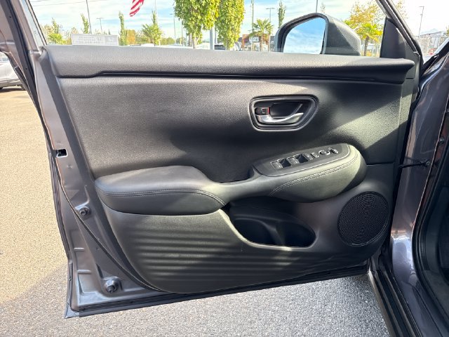 Used 2024 Honda HR-V LX image 16