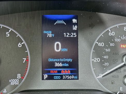 Used 2025 Toyota Corolla LE FWD image 18