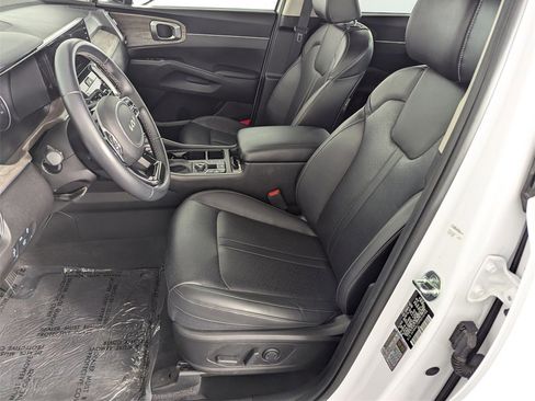 Used 2023 Kia Sorento X-Line EX image 12