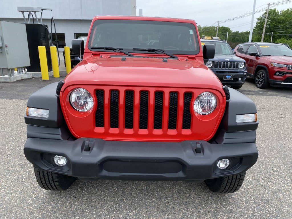 Used 2022 Jeep Wrangler Sport AWD/4WD image 9