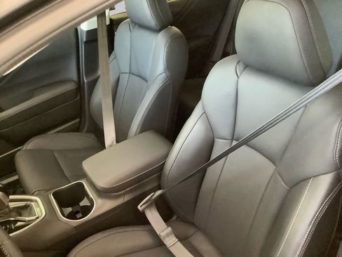 Certified 2025 Subaru Outback Limited image 8