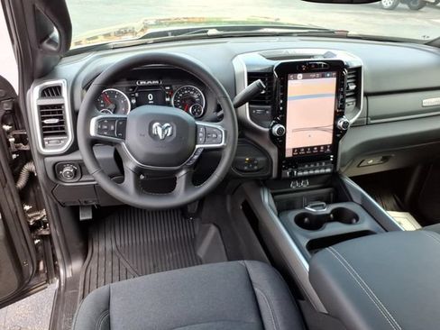 New 2026 RAM 2500 Big Horn AWD/4WD image 8