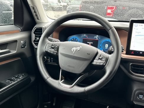 Certified 2025 Ford Bronco Sport Outer Banks w/ Outer Banks Tech Package+ image 26