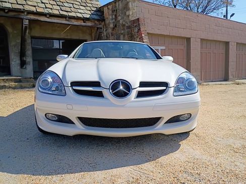 Used 2005 Mercedes-Benz SLK 350 image 3