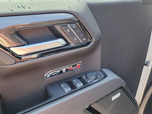 New 2026 GMC Sierra 1500 AT4 w/ AT4 Premium Package AWD/4WD image 15
