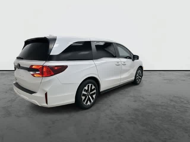 Certified 2025 Honda Odyssey EX-L image 4