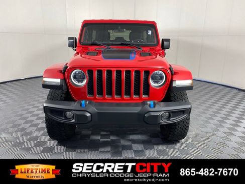 Used 2023 Jeep Wrangler Unlimited Rubicon 4xe w/ Cold Weather Group AWD/4WD image 2