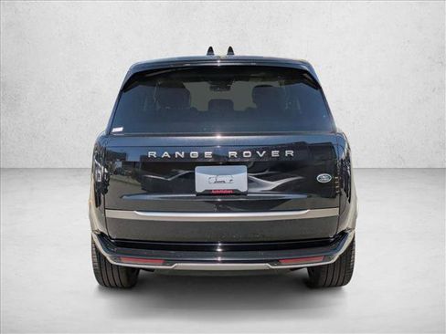 Used 2023 Land Rover Range Rover SE AWD/4WD image 7