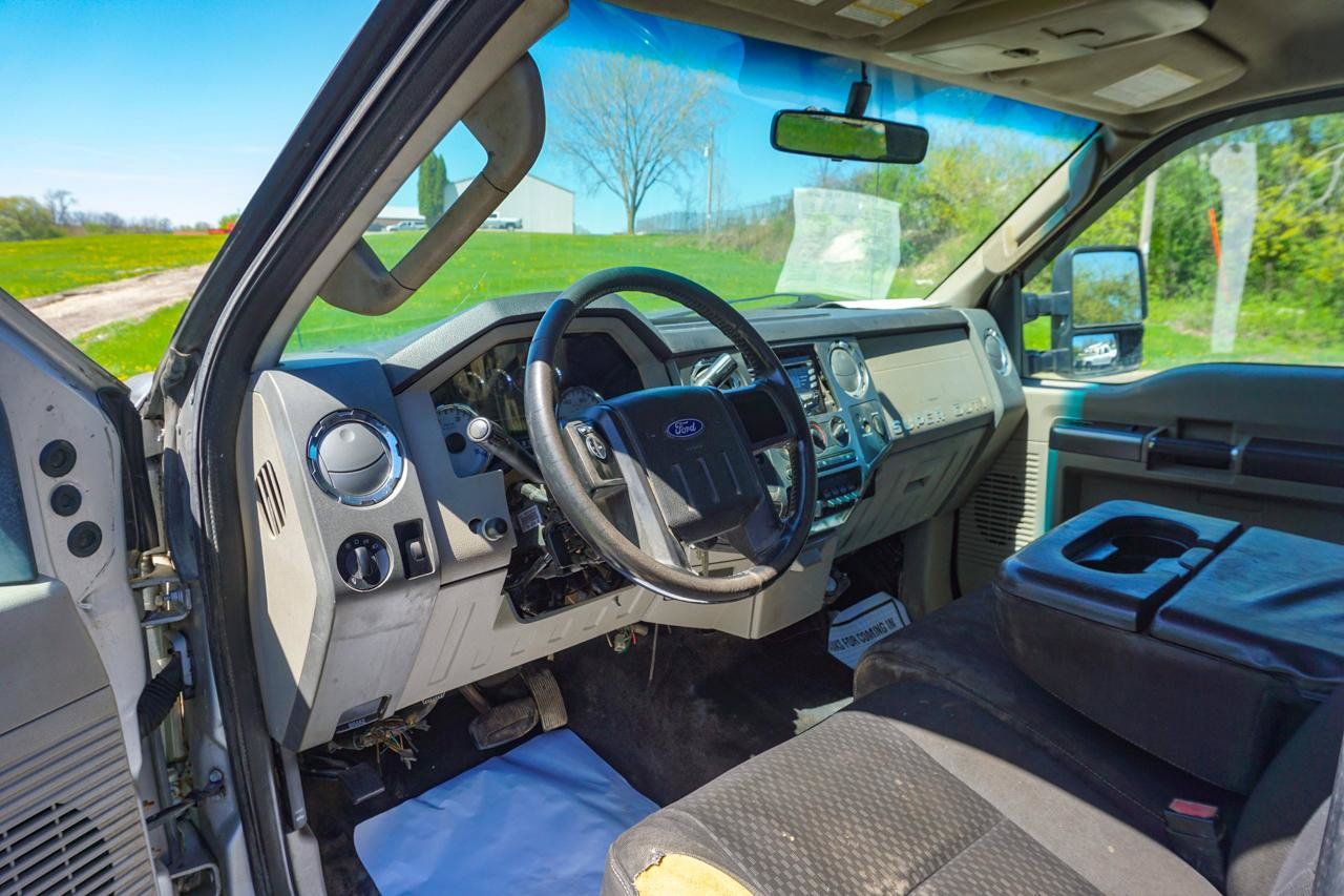 Used 2008 Ford F350 Lariat AWD/4WD image 12