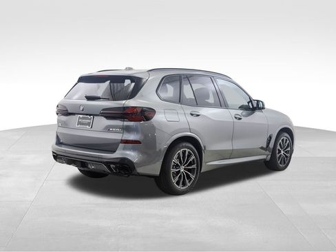 Used 2026 BMW X5 M60i image 6