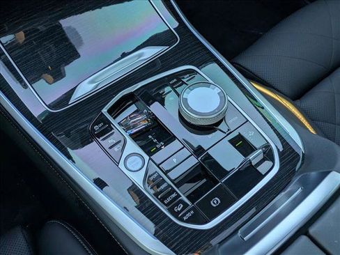 Used 2026 BMW X5 xDrive50e w/ Executive Package image 12