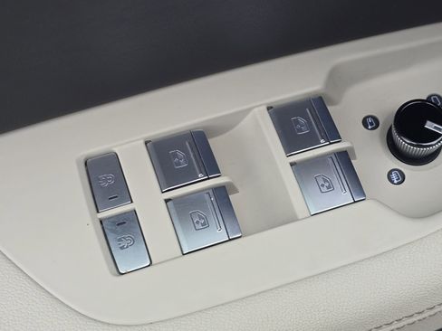 Used 2022 Audi A6 3.0T allroad Premium Plus w/ Executive Package image 23