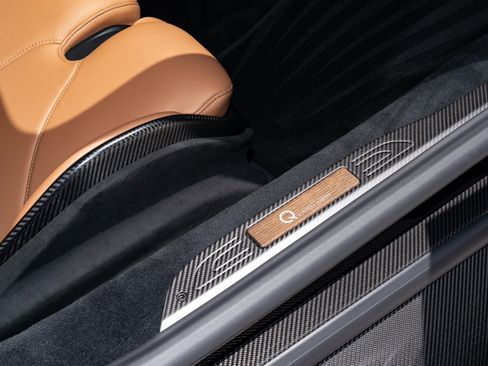 Used 2024 Aston Martin Valour image 69