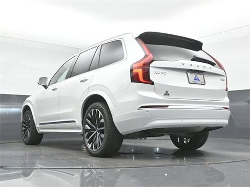 New 2026 Volvo XC90 B6 Ultra image 43