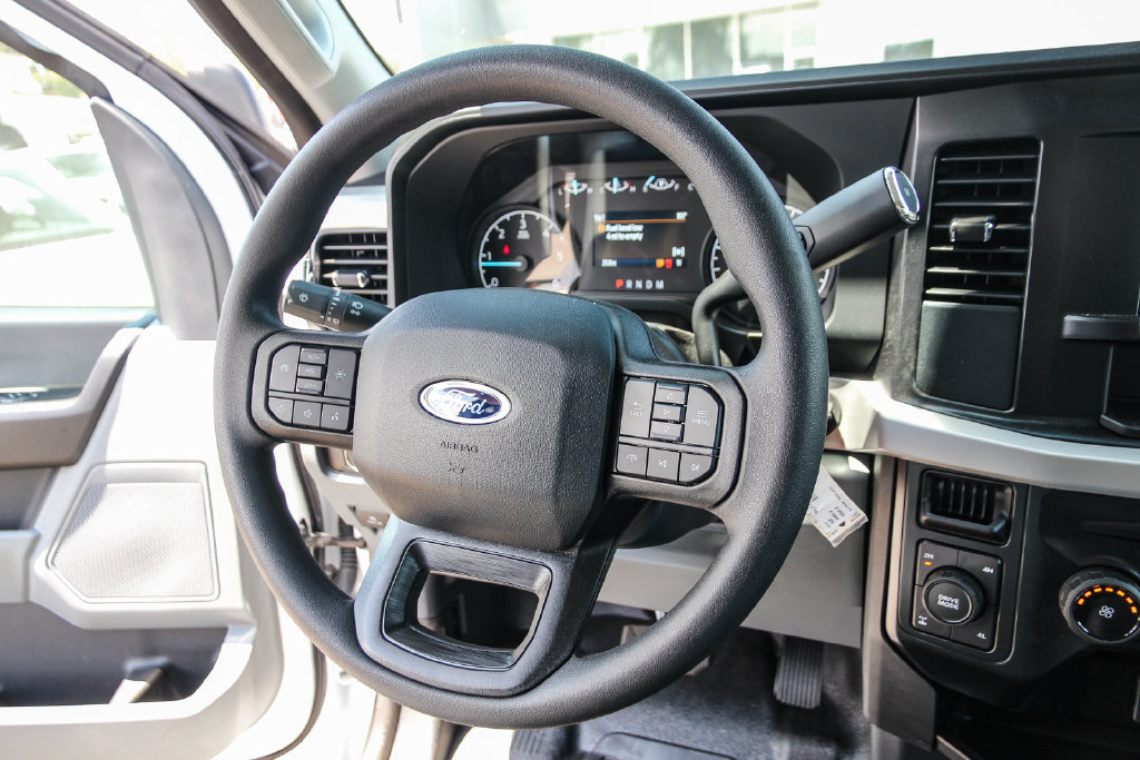 New 2025 Ford F350 XL w/ XL Chrome Package AWD/4WD image 16