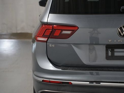 Used 2022 Volkswagen Tiguan SE FWD image 10