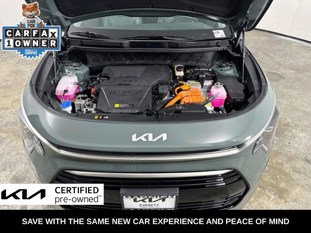 Used 2025 Kia Niro SX Touring FWD image 38