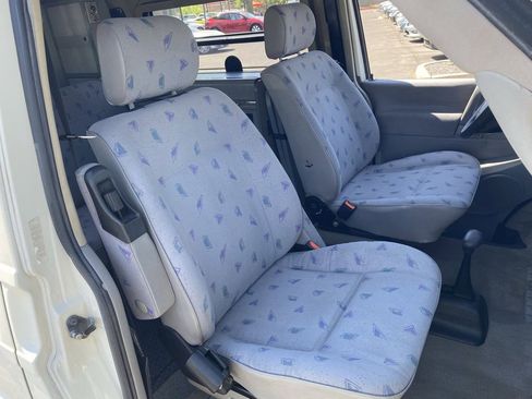 Used 1997 Volkswagen Eurovan Camper FWD image 9