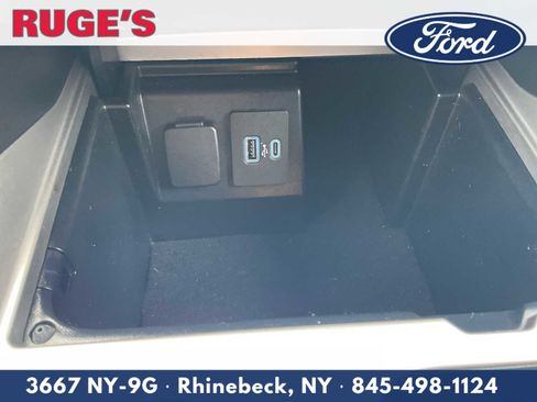 Used 2021 Ford Explorer XLT w/ Equipment Group 202A AWD/4WD image 23