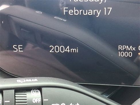 Used 2025 Buick Envision Sport Touring image 21