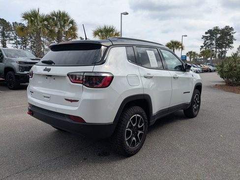 Used 2024 Jeep Compass Trailhawk image 4