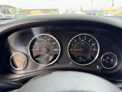 Used 2015 Jeep Wrangler Unlimited Sport w/ Quick Order Package 24S AWD/4WD image 20