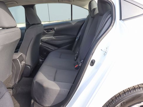 Used 2025 Toyota Corolla LE FWD image 8