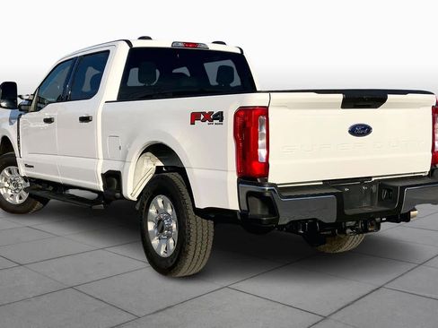 Used 2024 Ford F250 XLT w/ FX4 Off-Road Package image 22