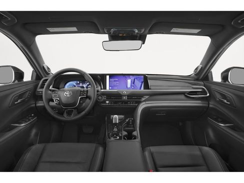 Used 2024 Toyota Crown Platinum image 5