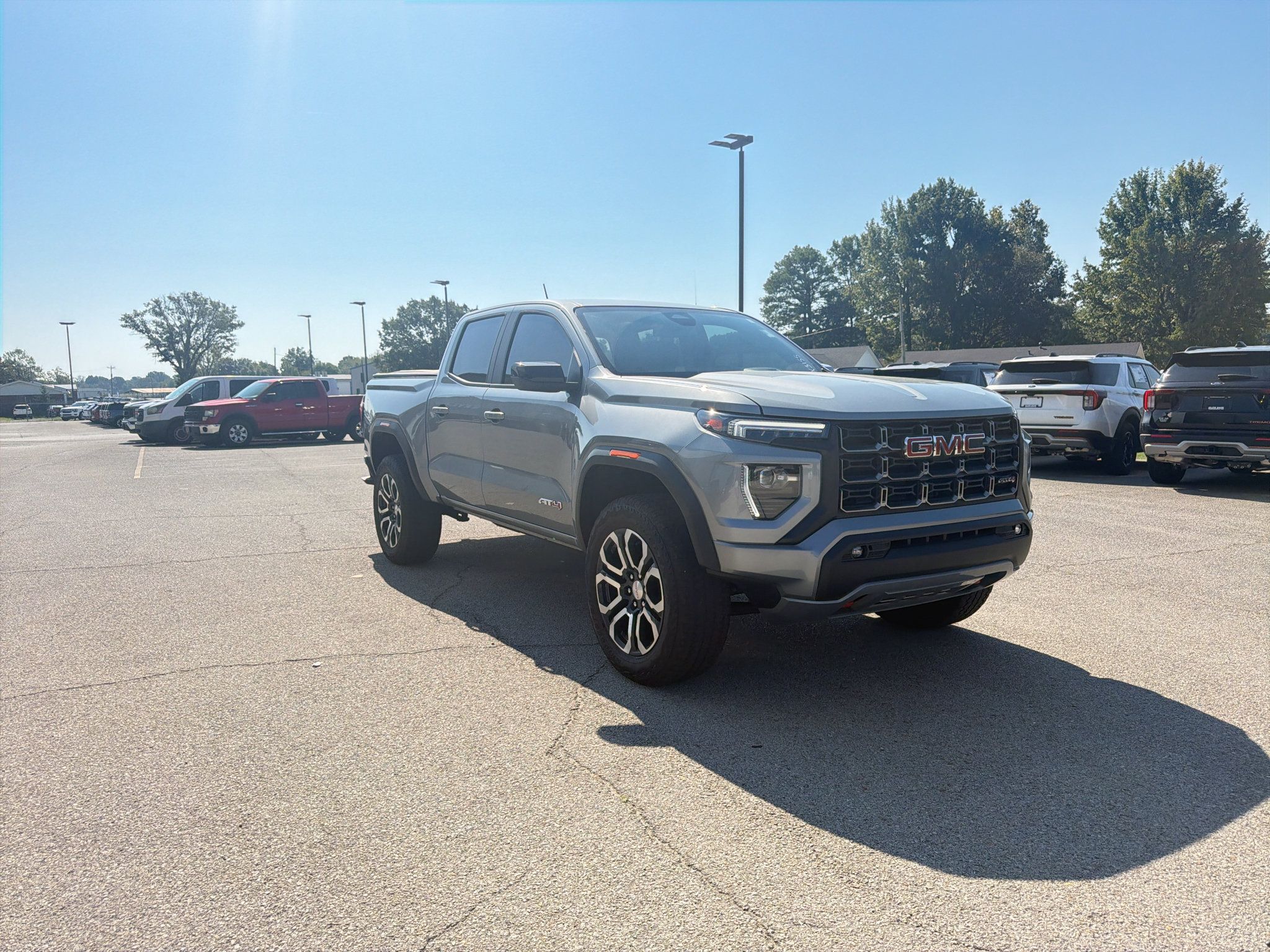 Used 2024 GMC Canyon AT4 w/ AT4 Premium Package AWD/4WD image 7