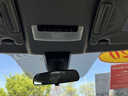 Certified 2020 Nissan Kicks SV image 26