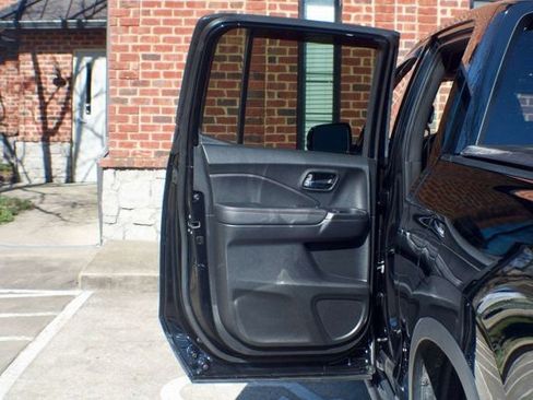 Used 2022 Honda Ridgeline Black Edition image 44