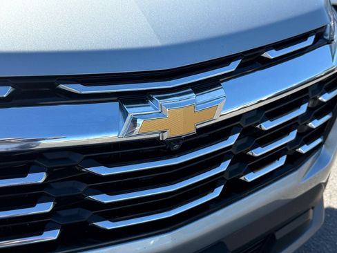 Used 2025 Chevrolet Equinox LT w/ Convenience Package II AWD/4WD image 28