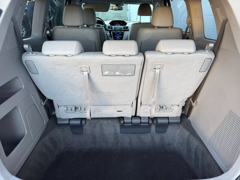 Used 2014 Honda Odyssey EX-L image 16