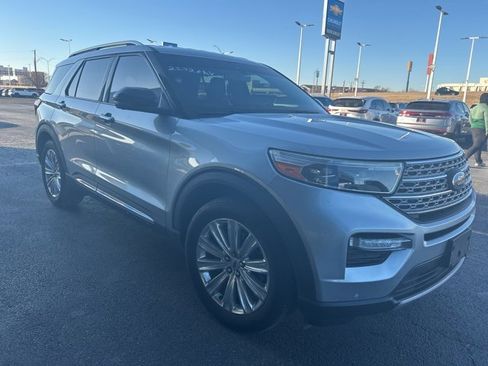 Used 2020 Ford Explorer Limited image 4