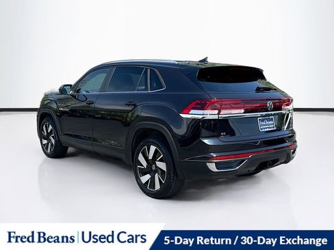 Used 2025 Volkswagen Atlas Cross Sport SE AWD/4WD image 5