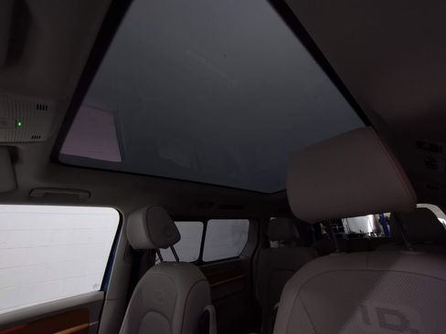 New 2025 Volkswagen ID. Buzz 1st Edition image 23