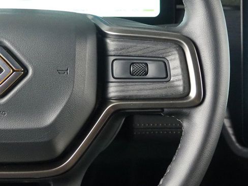 Used 2024 Rivian R1S Adventure AWD/4WD image 23