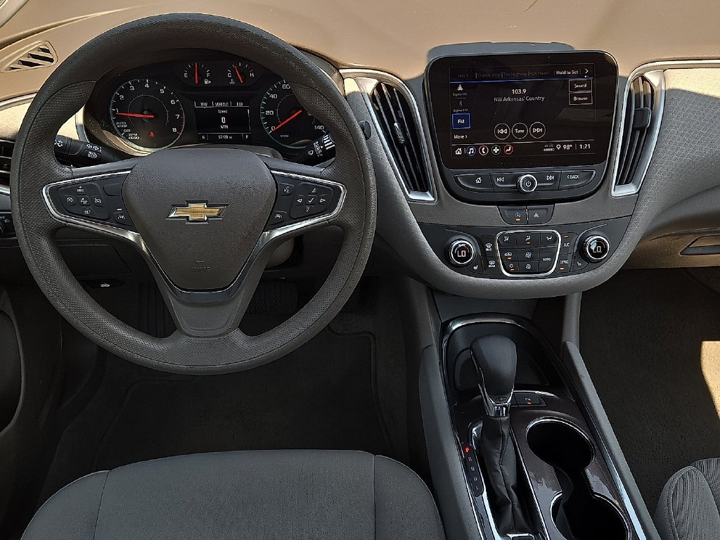 Used 2025 Chevrolet Malibu LT FWD image 10