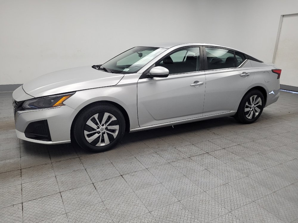 Used 2023 Nissan Altima 2.5 S FWD image 2