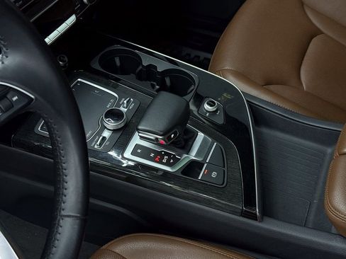 Used 2018 Audi Q7 3.0T Premium Plus w/ Premium Plus Package image 15