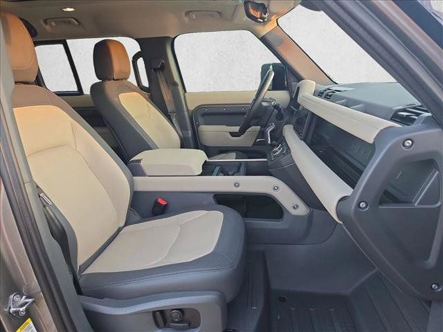 Certified 2024 Land Rover Defender 110 X-Dynamic SE AWD/4WD image 22