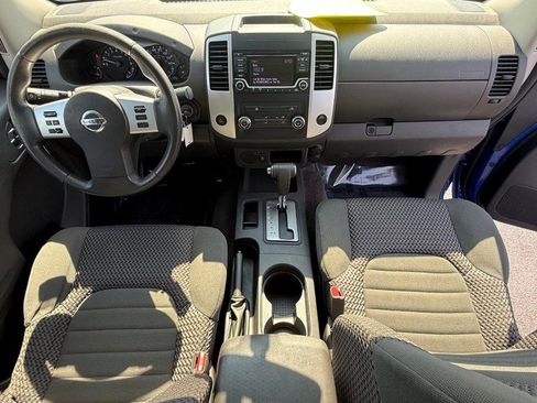 Used 2015 Nissan Frontier SV image 13