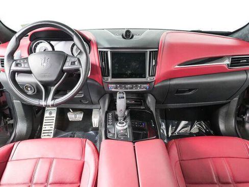 Used 2022 Maserati Levante Modena AWD/4WD image 38