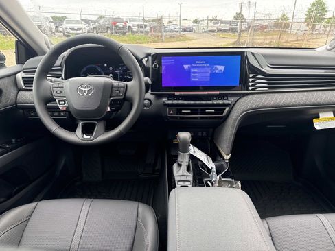 New 2026 Toyota Camry XLE AWD/4WD image 13