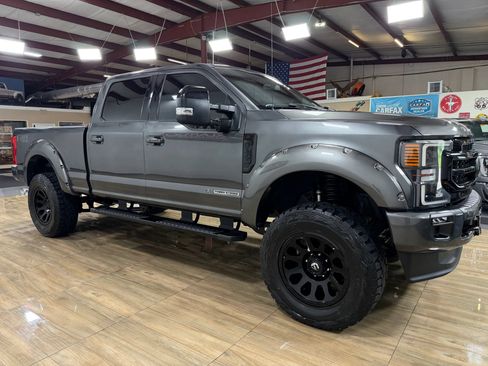 Used 2020 Ford F250 Lariat AWD/4WD image 3