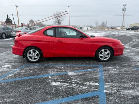 Used 2001 Hyundai Tiburon image 10