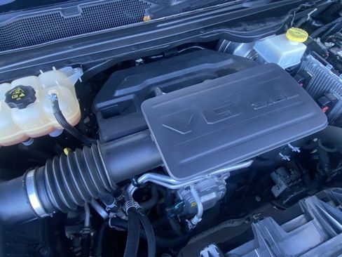 Used 2020 RAM 1500 Laramie image 11